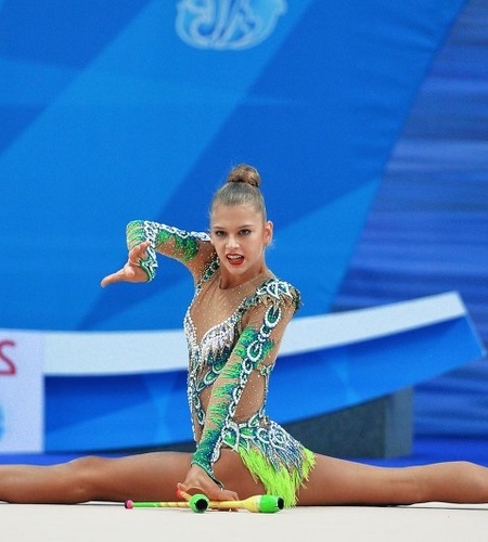 Александра Солдатова гимнастка